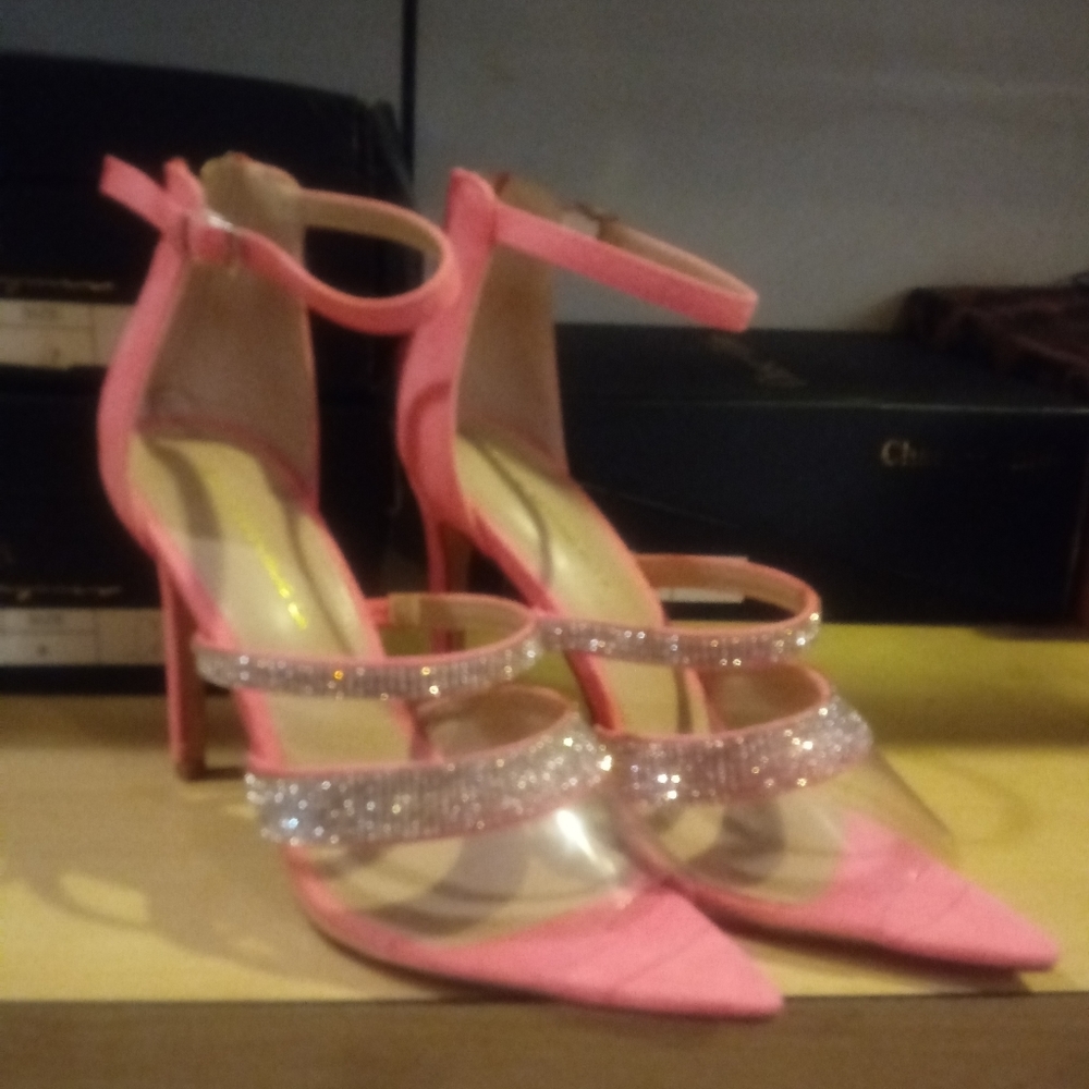 Womans Shoes